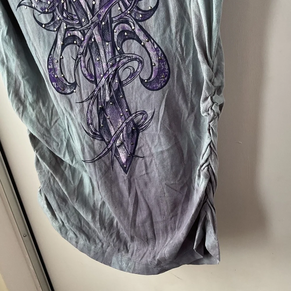 AFFLICTION Live Fast Ruched Sides Studs Detail V-Neck TEE NEW - Picture 9 of 16